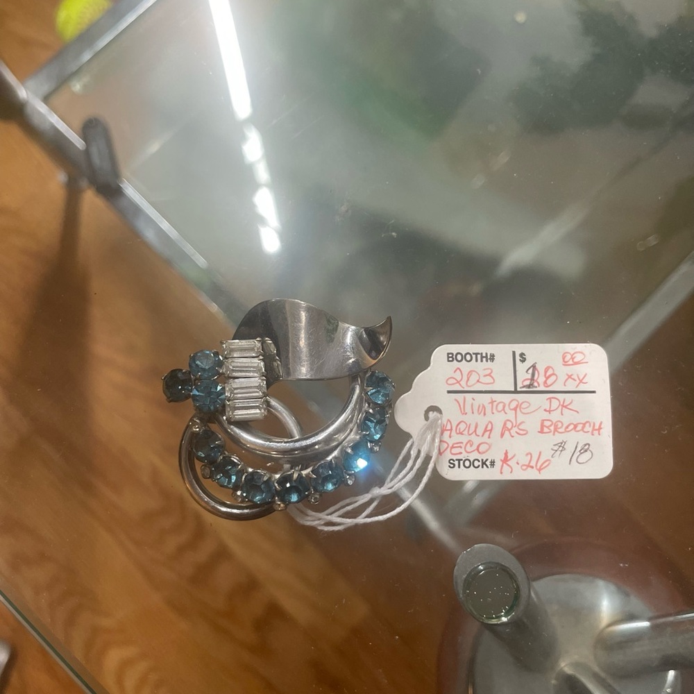 Vintage Silver and Aqua Brooch Deco